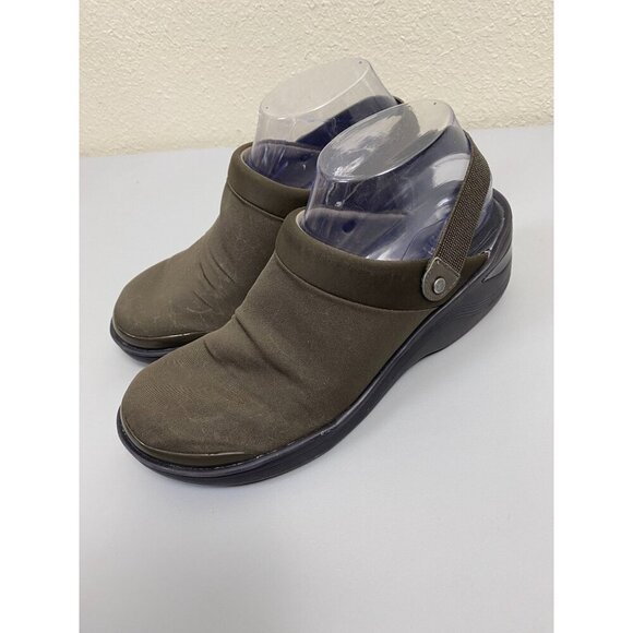 Bzees Dancer Slip On Clog Shoes Womens size 8 Greenish Brown Comfy Classic Basic - Picture 1 of 9